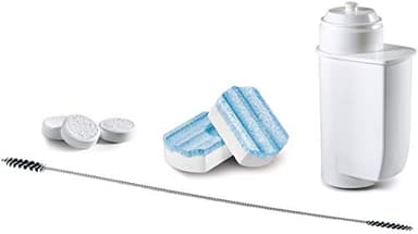 Bosch Kit d'entretien pour machines à café TCZ8004A, 10 tablettes de nettoyage, 3 tablettes de détartrage, 1 filtre à eau BRITA, brosse de nettoyage pour tuyau à lait, pour machines à café Vero et