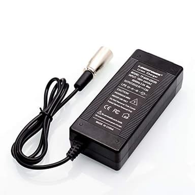 42 V Chargeur Vélo électrique Batterie Chargeur 36V 2A 42V Chargeur pour 36V avec XLR la Connexion 3 Broches (Doré)