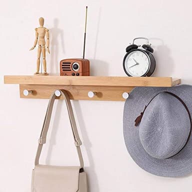 BAKAJI Porte-Manteau Mural en Bois de Bambou avec 5 Crochets Suspendus vêtements et étagère de Rangement, Dimensions 61 x 12 x 9,5 cm, Couleur Bambou Naturel